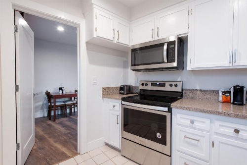 Studio City Court Yard Hotel image 14