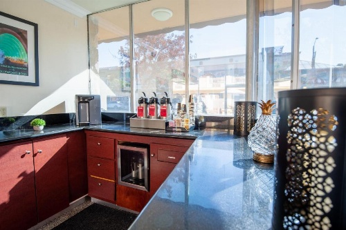 Studio City Court Yard Hotel image 30